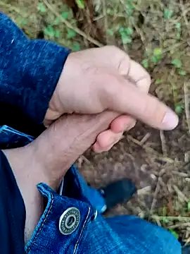 Snapshot of Boring_one chatting on 10/22/25, 12:49 Boring one online show from 10/22/25, 12:49