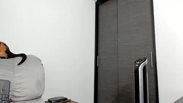 xspecialoomx online show from 03/13/25, 08:32