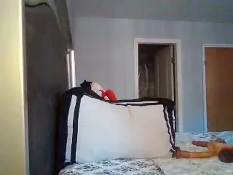 Snapshot of MSweetLindaParks chatting on 02/01/25, 05:37 MSweetLindaParks online show from 02/01/25, 05:37