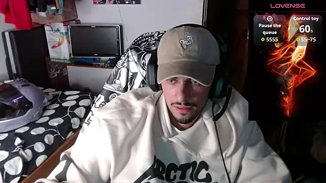 Snapshot of Apolo_S chatting on 02/20/26, 05:15 Apolo S online show from 02/20/26, 05:15