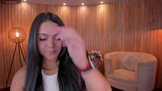 ToriCrossX online show from 02/11/25, 03:40