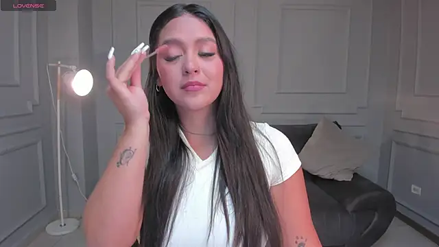 ToriCrossX online show from 03/18/25, 08:48