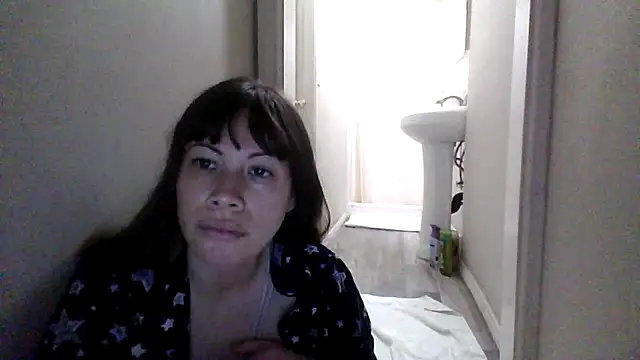 petitedoll29 online show from 12/17/25, 09:21