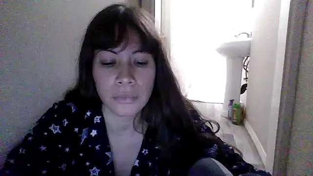 petitedoll29 online show from 12/22/25, 02:08