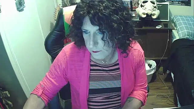 Snapshot of EricaPantyhose chatting on 09/08/25, 02:27 EricaPantyhose online show from 09/08/25, 02:27