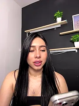 isabella jade online show from 12/23/25, 12:08