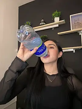 isabella jade online show from 02/14/26, 10:17