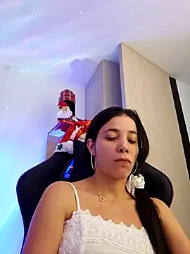 miaeyes online show from 12/26/24, 12:49