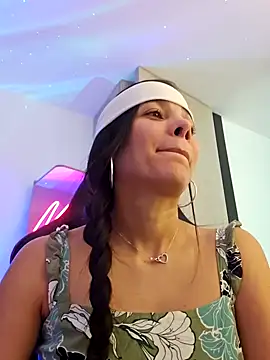 miaeyes online show from 01/20/25, 04:23