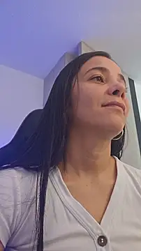 miaeyes online show from 11/14/25, 02:05