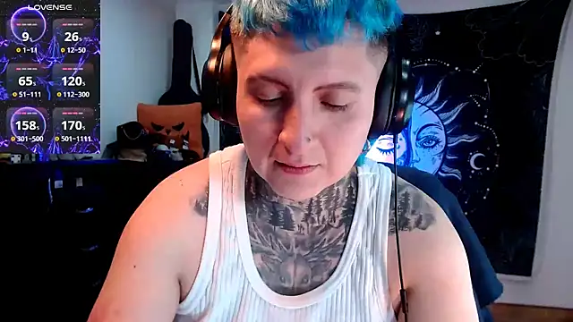 Marieblueeyes online show from 02/08/25, 04:36