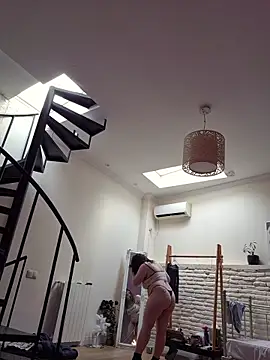 Yammy Yumi online show from 04/11/26, 02:10