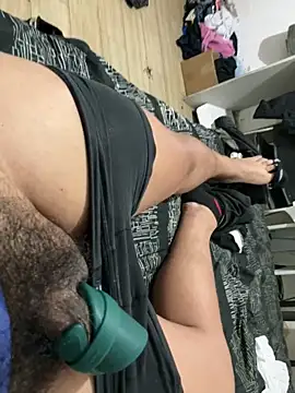 Snapshot of elvis0966 chatting on 12/26/24, 04:43 elvis0966 online show from 12/26/24, 04:43