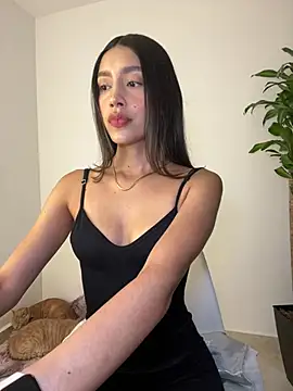 Snapshot of SelenaStone chatting on 02/21/25, 10:48 SelenaStone online show from 02/21/25, 10:48