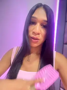 Ashly Miller online show from 10/20/25, 07:36