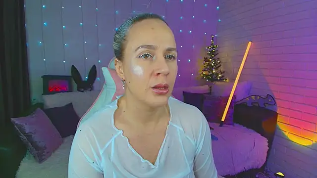 pepper cat  online show from 12/15/24, 11:20