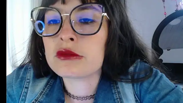 Alexandrasaenz online show from 11/12/25, 09:58