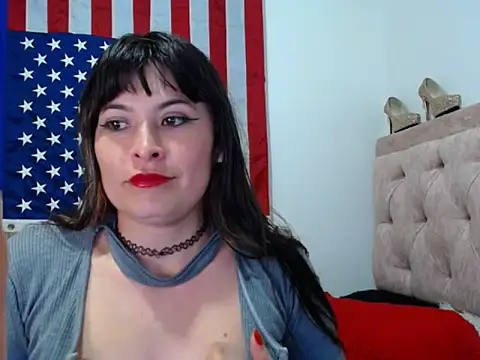 Snapshot of Alexandrasaenz chatting on 06/17/26, 09:05 Alexandrasaenz online show from 06/17/26, 09:05
