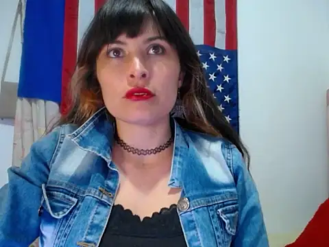 Snapshot of Alexandrasaenz chatting on 06/30/26, 08:43 Alexandrasaenz online show from 06/30/26, 08:43