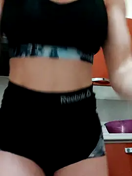 clara-francaise online show from 02/20/25, 07:30