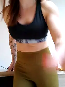 clara-francaise online show from 03/11/25, 02:40