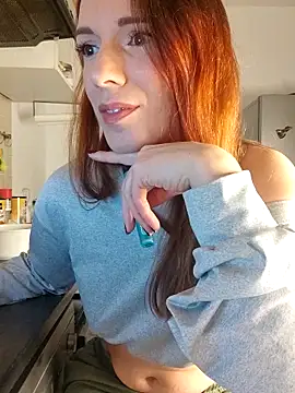 clara-francaise online show from 12/19/25, 05:09