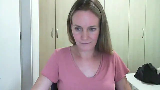 Annylove1 online show from 03/04/25, 09:43