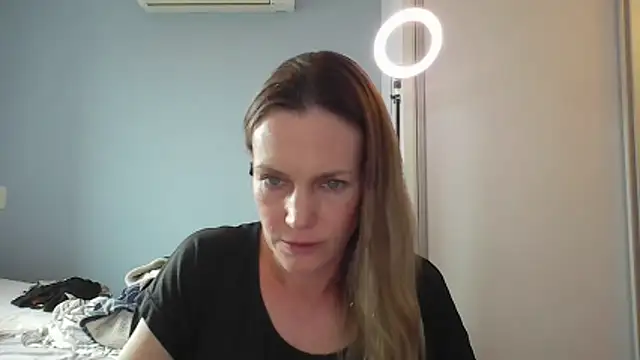 Annylove1 online show from 12/19/25, 04:14