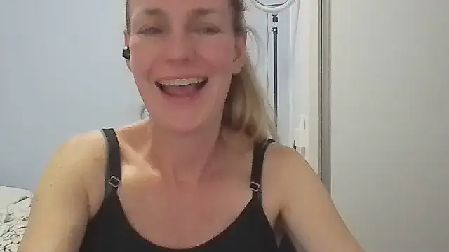 Annylove1 online show from 01/15/26, 12:26