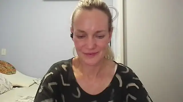 Annylove1 online show from 02/06/26, 12:26