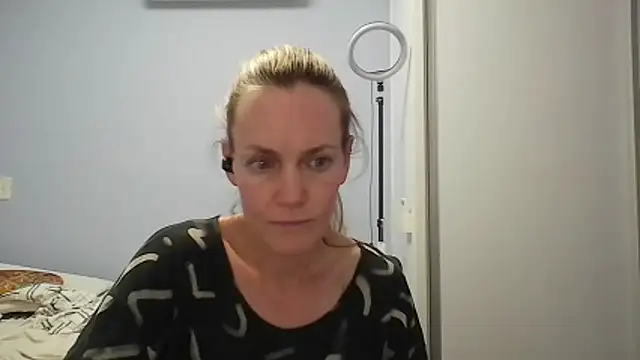 Annylove1 online show from 02/13/26, 12:06