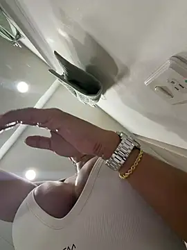 KalaBeckett  online show from 04/01/26, 10:49