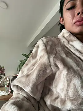 KalaBeckett  online show from 04/06/26, 11:33