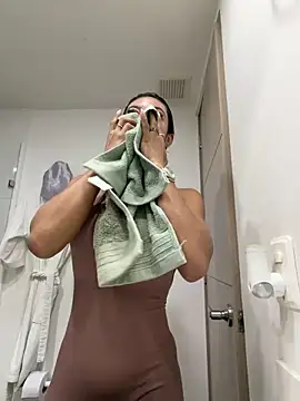 KalaBeckett  online show from 04/08/26, 12:16