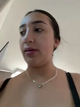 Snapshot of Hannahoff chatting on 01/12/25, 09:19 Hannahoff online show from 01/12/25, 09:19