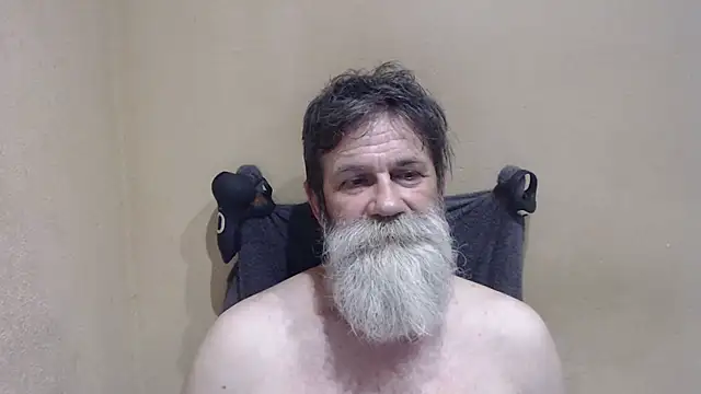 Snapshot of AlexNudo chatting on 06/24/26, 04:00 AlexNudo online show from 06/24/26, 04:00