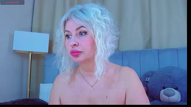 Barbie Blond  online show from 03/29/26, 06:02