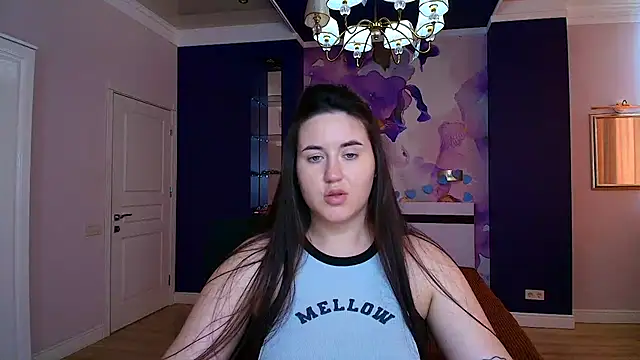 Snapshot of Roxie_Bradley chatting on 03/14/25, 12:51 Roxie Bradley online show from 03/14/25, 12:51