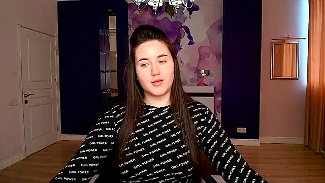 Snapshot of Roxie_Bradley chatting on 03/15/25, 08:15 Roxie Bradley online show from 03/15/25, 08:15