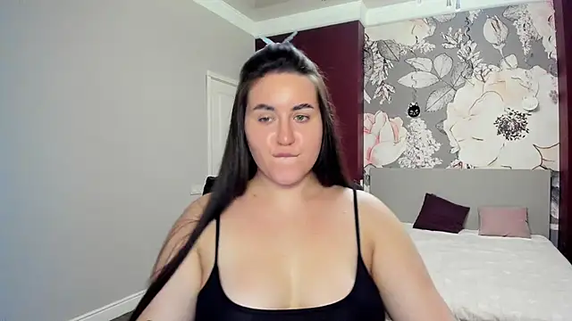 Snapshot of Roxie_Bradley chatting on 11/20/25, 06:57 Roxie Bradley online show from 11/20/25, 06:57