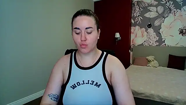 Snapshot of Roxie_Bradley chatting on 07/07/26, 05:54 Roxie Bradley online show from 07/07/26, 05:54