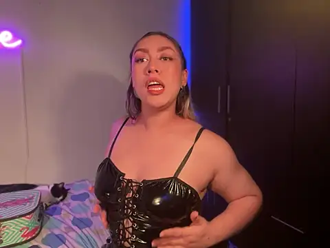 Im sophiie online show from 01/19/25, 09:01