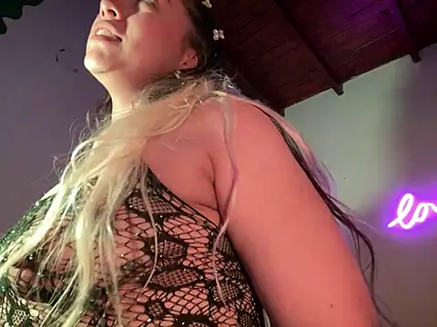 Im sophiie online show from 01/29/25, 07:15