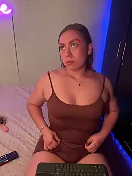 Im sophiie online show from 02/14/25, 09:13