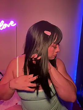 Im sophiie online show from 02/16/25, 08:54