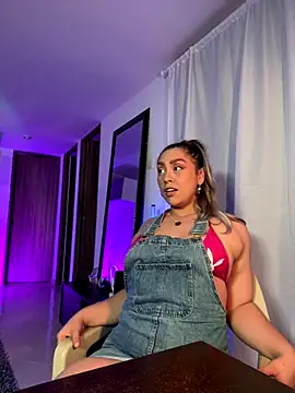 Im sophiie online show from 09/16/25, 06:47