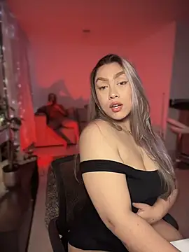 Im sophiie online show from 11/28/25, 06:27