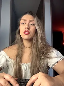 Im sophiie online show from 03/01/26, 06:48