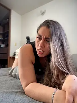 Im sophiie online show from 07/10/26, 10:34