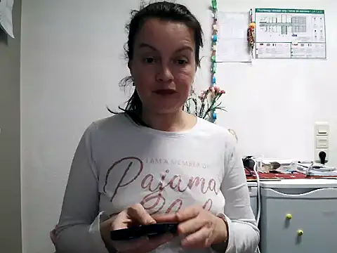 LoveNBloom online show from 01/30/25, 09:47